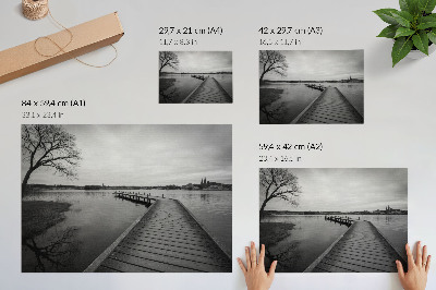 Poster Zwart-wit landschap, houten pier, rustig meer