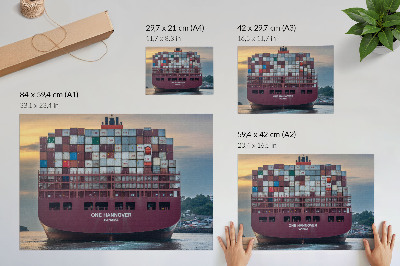 Stijlvolle wandposter Een containerschip vol kleurrijke containers op het water.