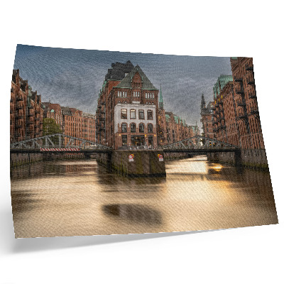 Stijlvolle wandposter Sfeervolle architectuur, brug, avond, kalm water