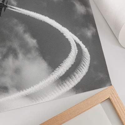 Moderne decoratieve poster Vliegtuig in de lucht met dynamische wolkenstrepen.