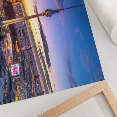 Moderne decoratieve poster stadsgezicht bij zonsondergang
