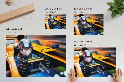 Poster van een coureur in een snelle racewagen vol energie