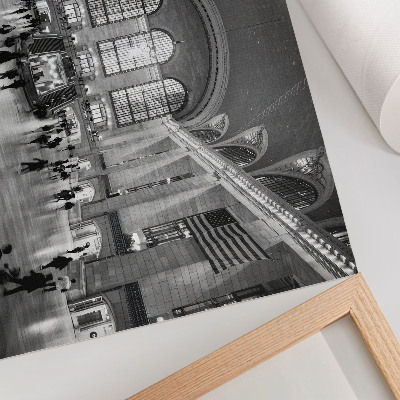 Moderne decoratieve poster Elegant interieur met grote ramen en een centrale trap.