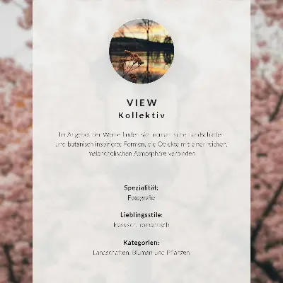 Poster met oosterse gebouwen, bergen, een meer en kersenbloesem in harmonie