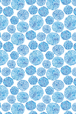 Binnenrolgordijn voor raam met blauwe bloemblaadjescirkels