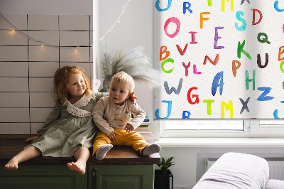 Rolgordijn voor balkondeur in kleurrijke letters