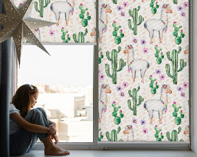 Binnenrolgordijn voor raam met lama's en cactussen