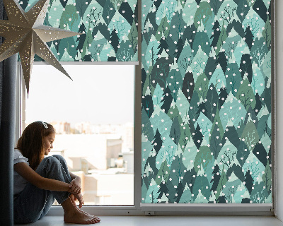 Stoffen rolgordijn met bos- en vallende-sneeuwprint