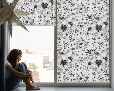 Binnenrolgordijn voor raam met getekende bloemenprint