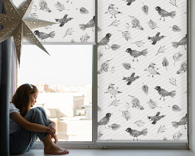 Binnengordijn met getekende vogels en bladeren