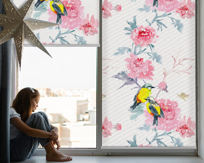 Binnengordijn met vogels op bloemen