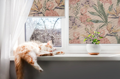 Binnenrolgordijn voor raam met flamingo's en bloemen