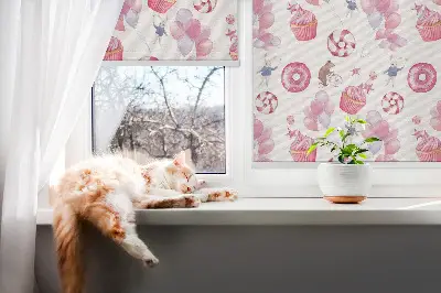 Verduisterend binnengordijn roze met ballonnen, donuts en konijntjes