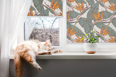 Verduisterend rolgordijn voor balkondeur met bloemen- en bladmotief