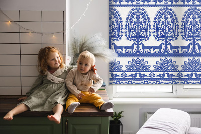 Verduisterend rolgordijn voor balkondeur met blauw patroon