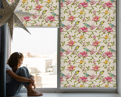 Binnenshuis verduisterend rolgordijn met vogels op bloemen