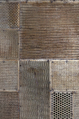 Binnenshuis verduisterend rolgordijn voor metalen wand
