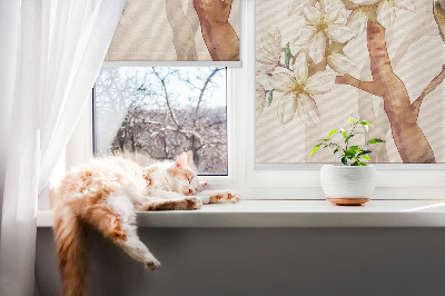 Verduisterend rolgordijn voor raam met vogels in een boom en bloemen