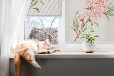 Binnenshuis verduisterend rolgordijn in roze met bloemmotief