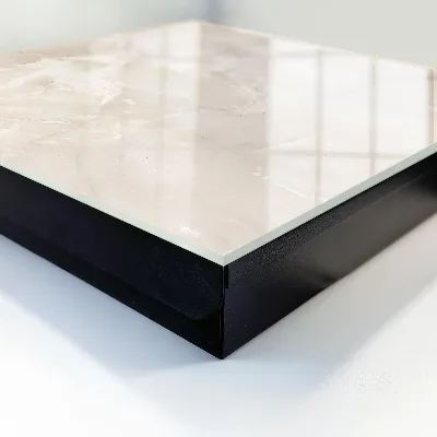 Sleutelkastje binnen Marmeren elegantie