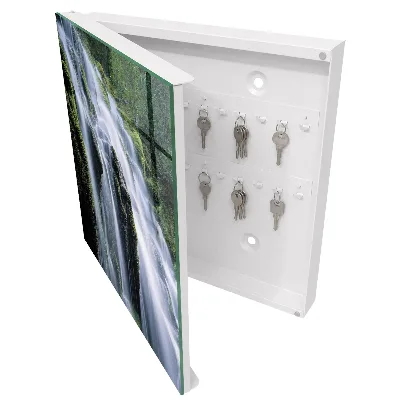 Sleutelkastje binnen Groene waterval