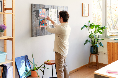 Kurk prikbord De wereld op de planken