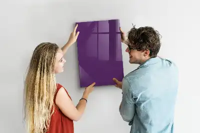 Magnetisch en uitwisbaar glazen wandbord in de kleur paars