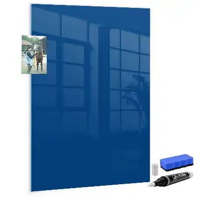 Decoratief glazen beschrijfbaar en magnetisch wandbord in het blauw