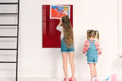 Decoratief glazen wandbord beschrijfbaar en magnetisch in de kleur rood