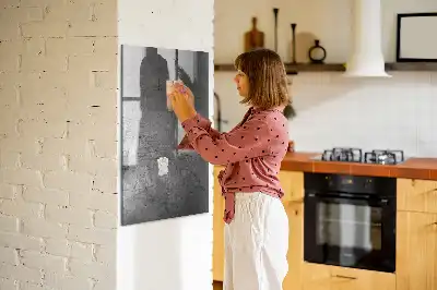 Decoratief glazen wandbord beschrijfbaar en magnetisch met een gekrast metalen effect