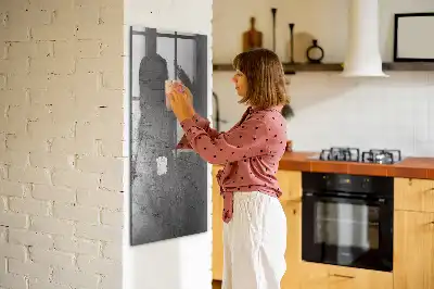 Decoratief glazen wandbord beschrijfbaar en magnetisch met een gekrast metalen effect