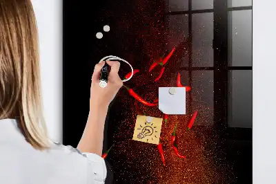 Magnetisch en uitwisbaar glazen wandbord met print van hete pepers