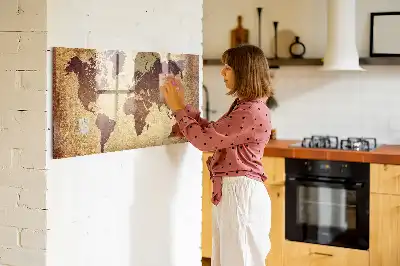 Magnetisch planbord van bedrukt glas met afbeelding van een oude wereldkaart