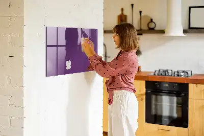 Magnetisch planbord van bedrukt glas voor aan de muur in de kleur paars