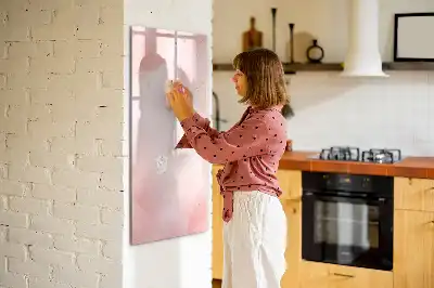 Magnetisch memobord van glas roze marmer effect
