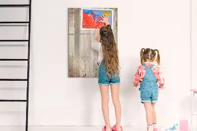Magnetisch glazen memobord houten planken voor aan de muur