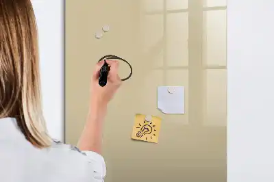Magnetisch memobord van glas voor aan de muur in de kleur beige