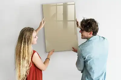 Magnetisch memobord van glas voor aan de muur in de kleur beige