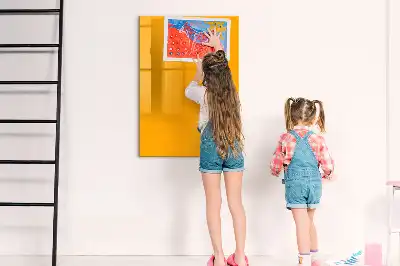 Magnetisch memobord van glas goudgeel