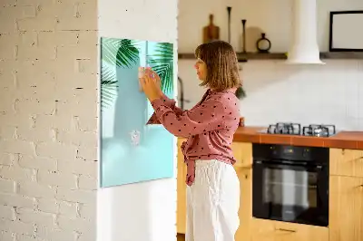 Magnetisch glazen memobord voor aan de muur met palmbladeren print