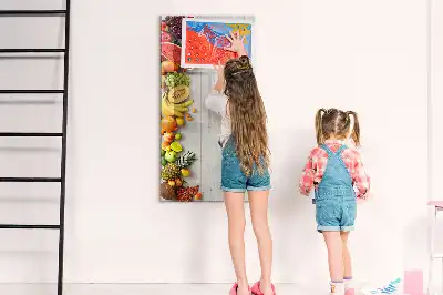 Glazen magneetbord met decoratieve print van groenten op hout