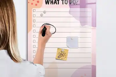 Glazen magneetbord met decoratieve print lijst van te doen taken