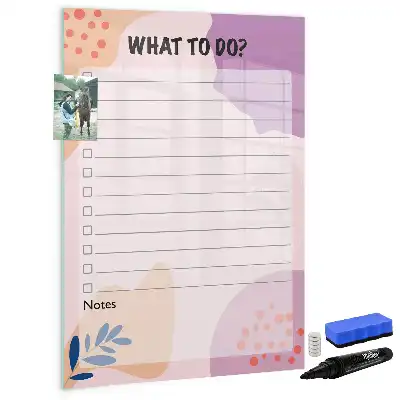 Glazen magneetbord met decoratieve print lijst van te doen taken