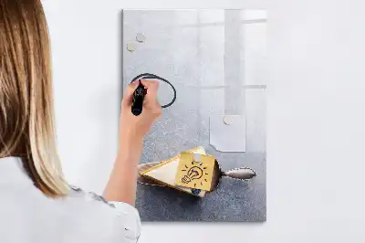 Magnetisch glazen memobord voor aan de muur ontwerp stuk taart