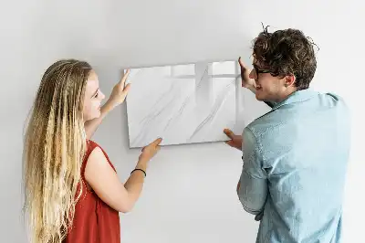 Beschrijfbaar magneetbord van glas met marmerlook design