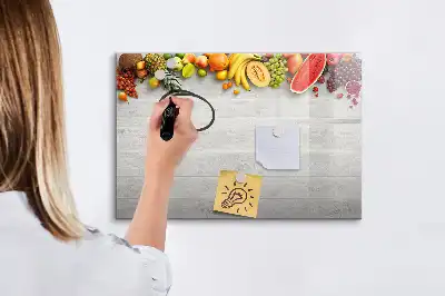 Magnetisch glazen memobord met afbeelding van fruit op tafel