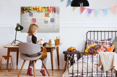 Magnetisch glazen memobord met afbeelding van fruit op tafel