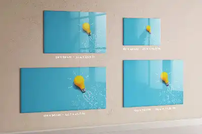 Beschrijfbaar glazen magneetbord met design van een gloeilamp