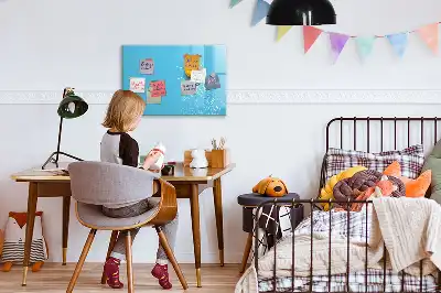 Beschrijfbaar glazen magneetbord met design van een gloeilamp