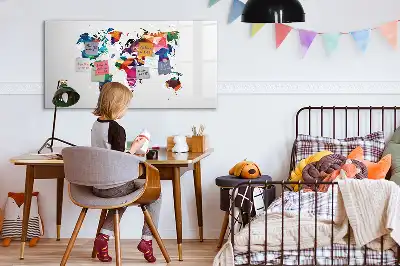 Beschrijfbaar glazen magneetbord met design van wereldkaart uit driehoeken